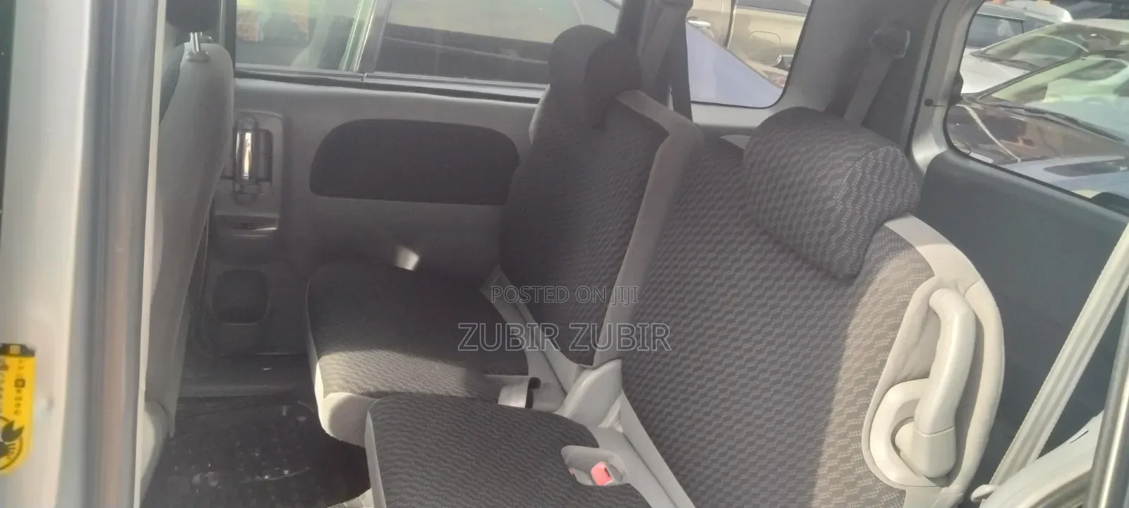 Toyota Sienta 2008 Silver