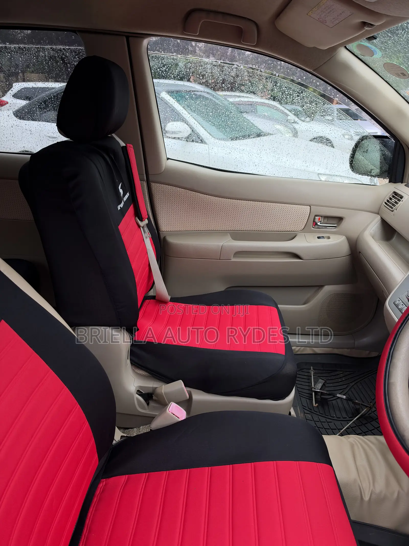 Toyota Raum 2010 Silver
