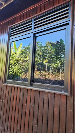  Modern Aluminium Sliding Windows for Sale! 