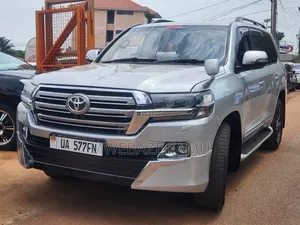 Toyota Land Cruiser 2017 Silver