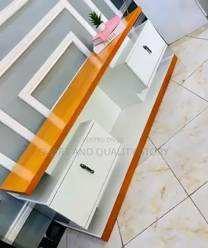Tvstand/White TV Stand/Unit With Drowers8