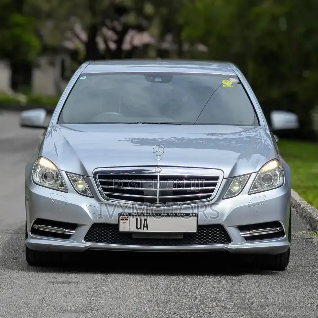Mercedes-Benz E300 2013 Silver
