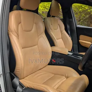 Volvo XC60 T5 Momentum AWD 2018 White