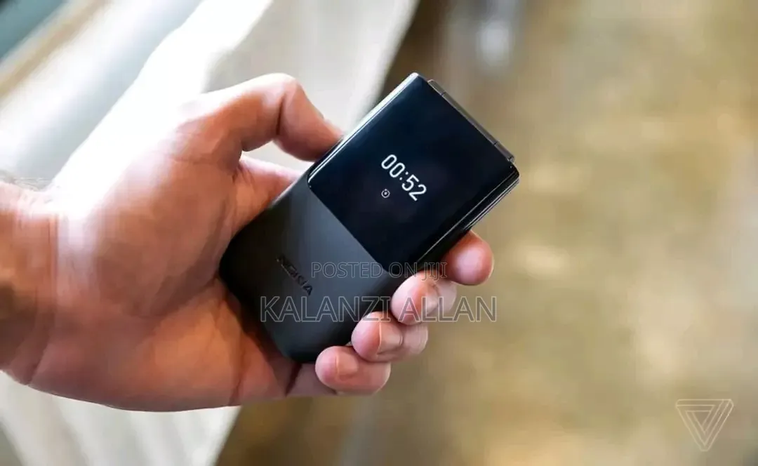 Nokia 2720 Flip 512 GB Black