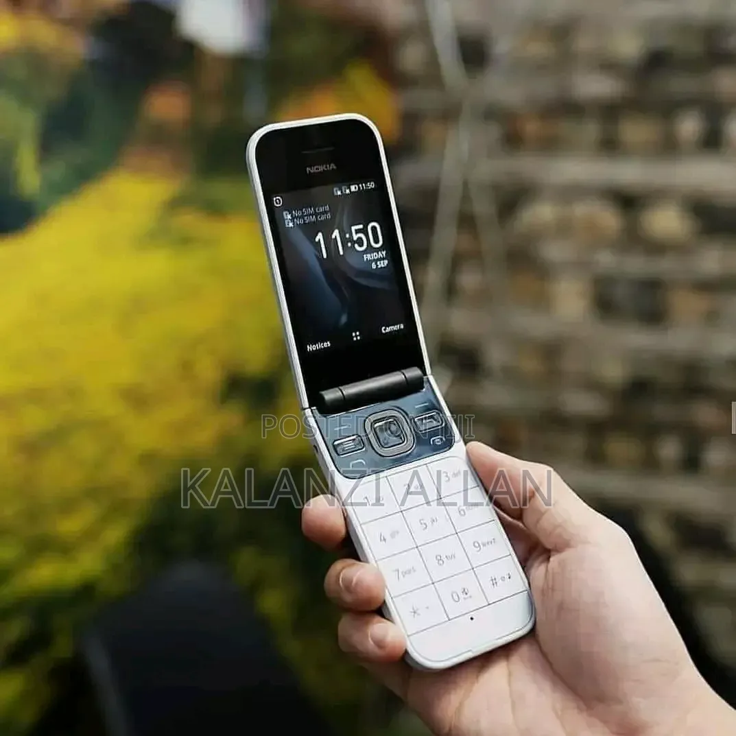 New Nokia 2720 Flip 512 GB White