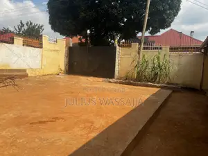 3bdrm House in Kira for sale
