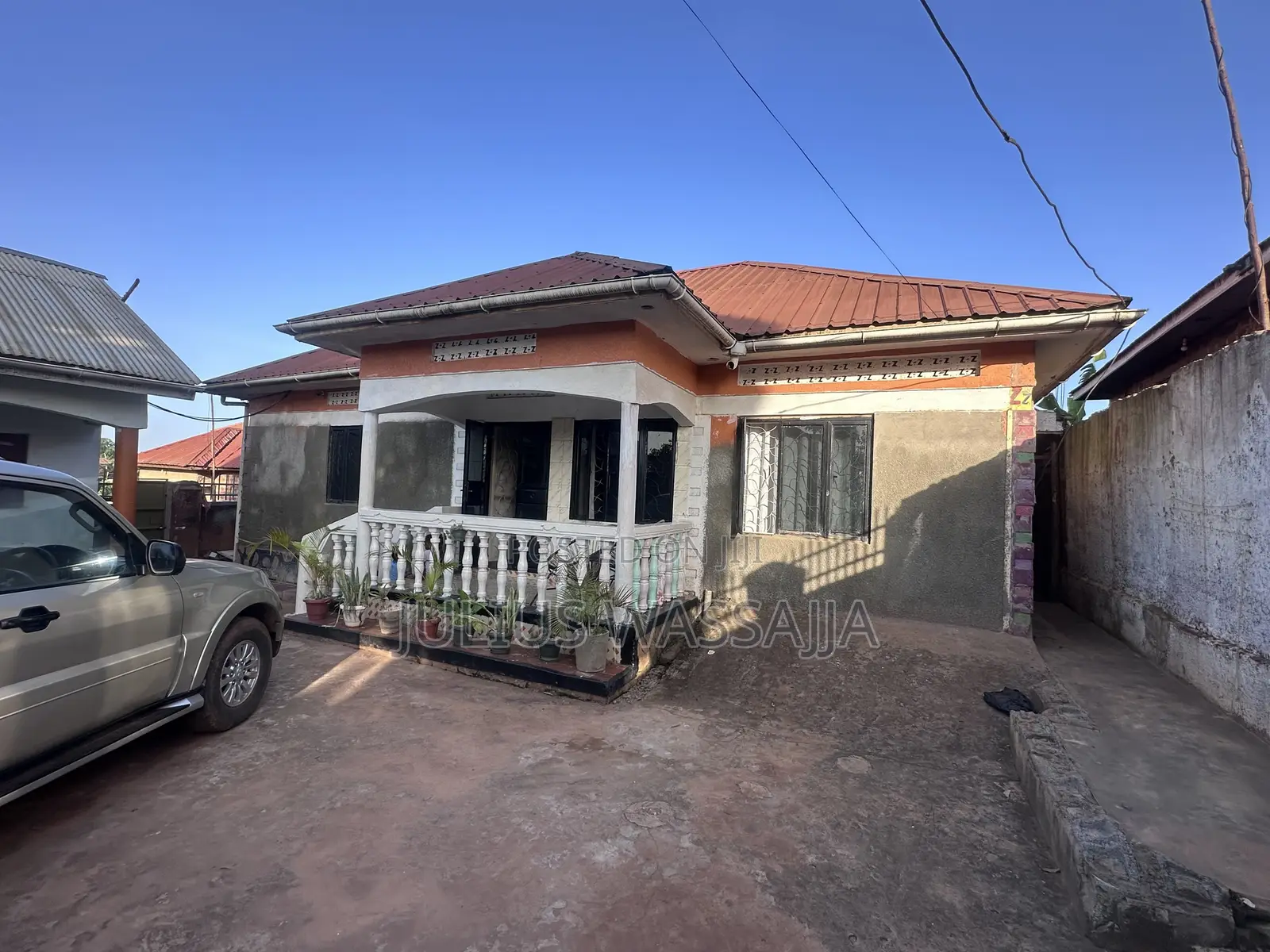3bdrm House in Kira for sale