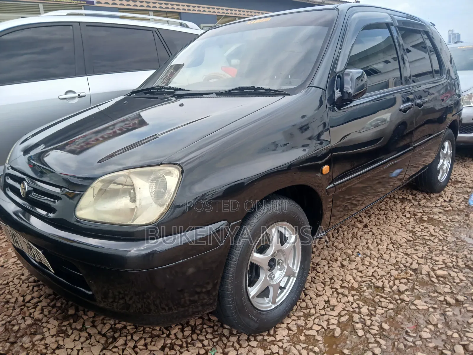 Toyota Raum 1997 Black