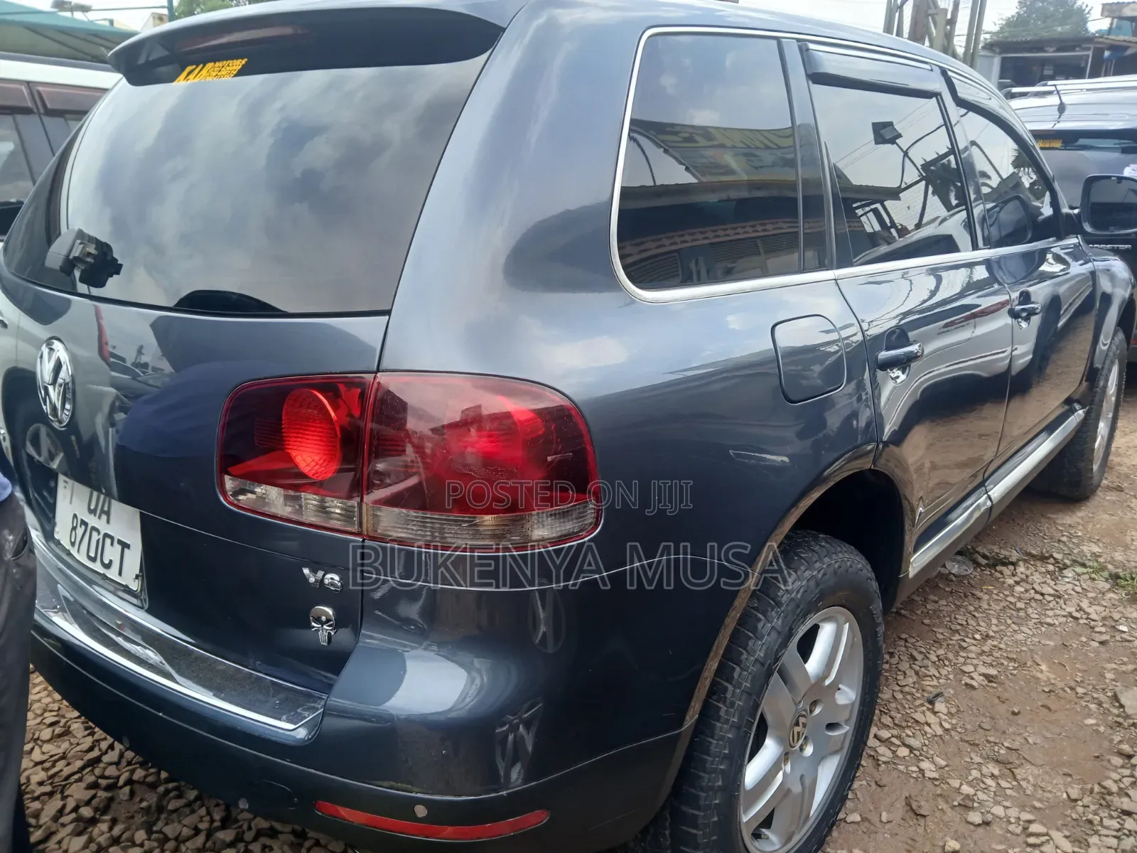 Volkswagen Touareg 2010 Gray