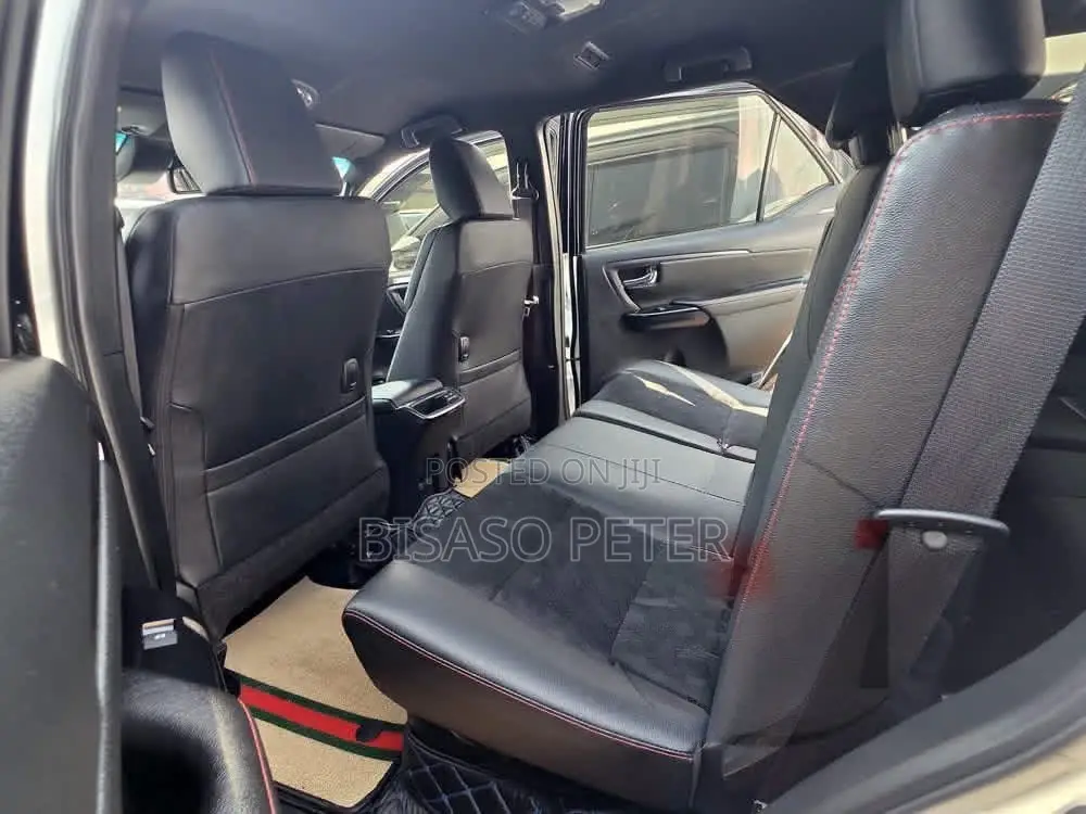Toyota Fortuner 2.8 D AWD 2024 White