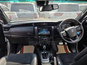 Toyota Fortuner 2.8 D AWD 2024 White
