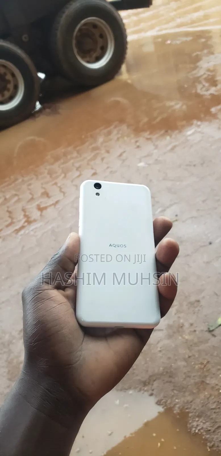 Fujitsu Arrow Be3 F-02L 32 GB White