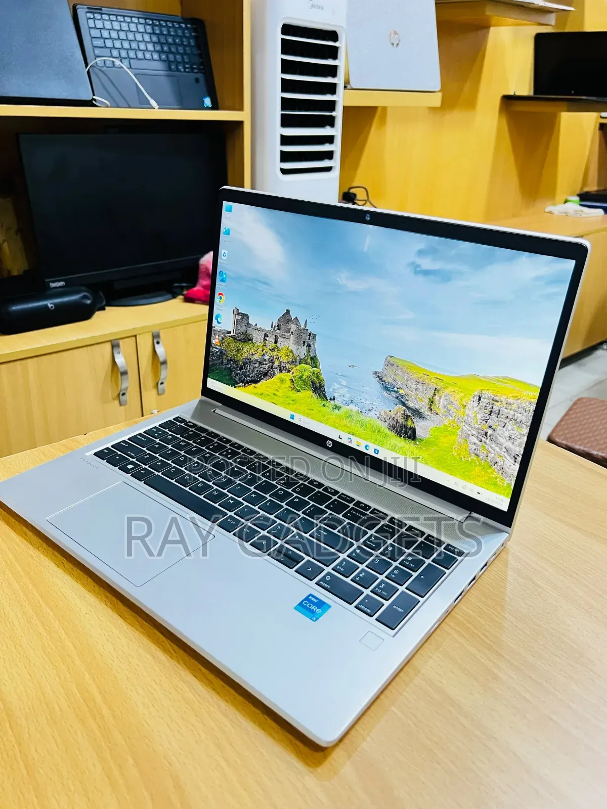 New Laptop HP ProBook 450 G8 8GB Intel Core i5 SSD 512GB