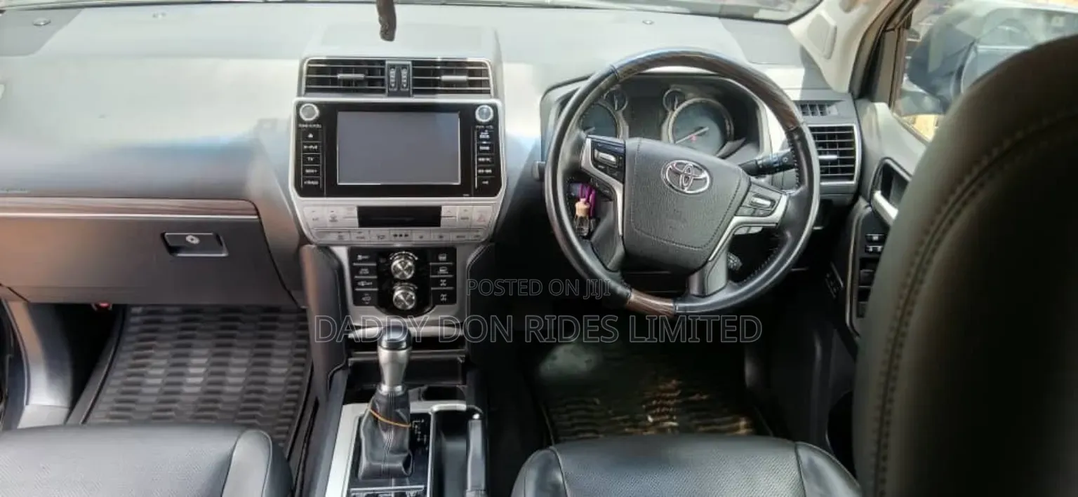 Toyota Land Cruiser Prado 2018 Black