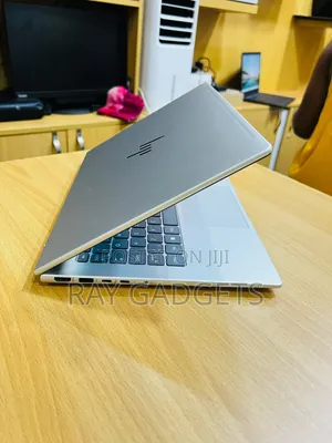 New Laptop HP EliteBook 645 G10 8GB AMD Ryzen 7 SSD 512GB