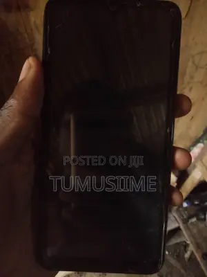Itel A04 32 GB Black