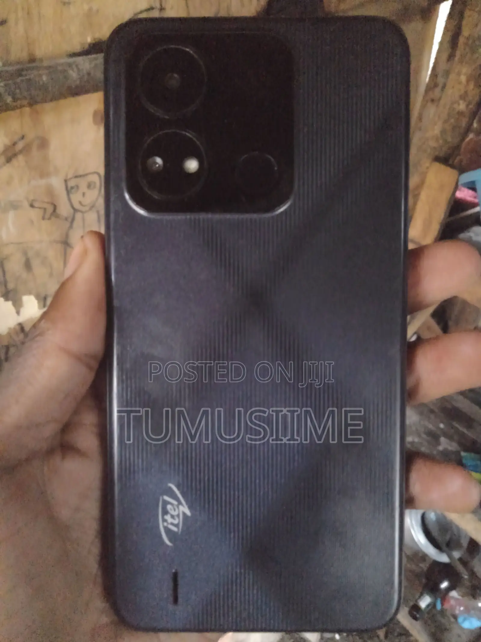 Itel A04 32 GB Black
