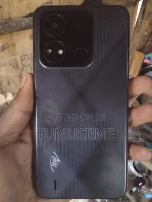 Itel A04 32 GB Black