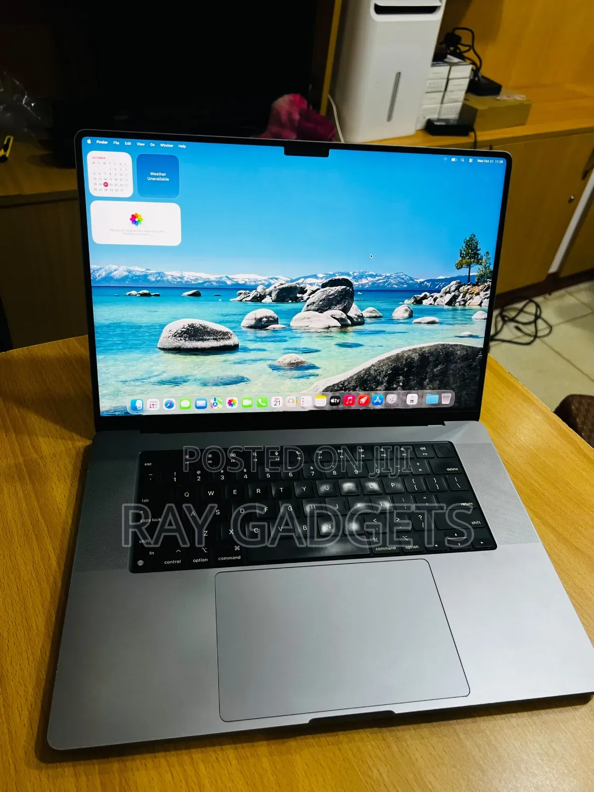 New Laptop Apple MacBook Pro 2021 M1 Max 16GB Apple M1 Max SSD 512GB