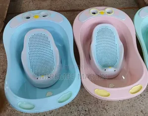 Baby Bathtubs With Built-in Mesh and Silicone Bath Supports