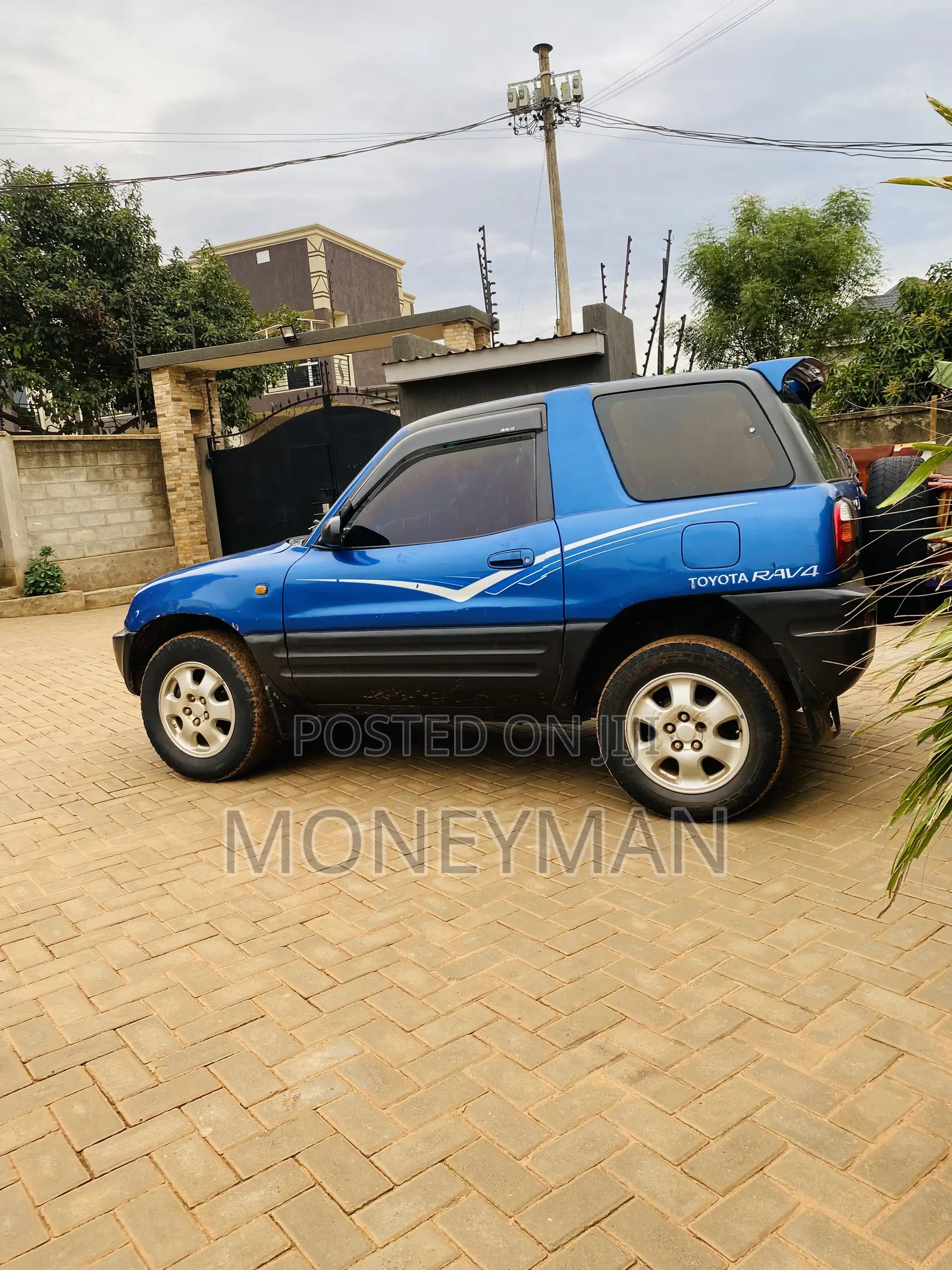 Toyota RAV4 1995 Blue