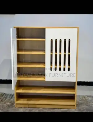 Modern Shoe Stand