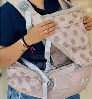 Polka-Dot Ergonomic Baby Carrier With a Built-in Hip Seat