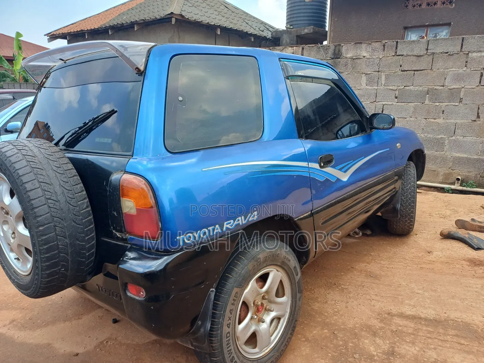 Toyota RAV4 1999 Blue
