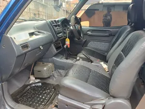 Toyota RAV4 1999 Blue