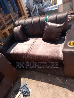 2 Seater Qaurity Sofa