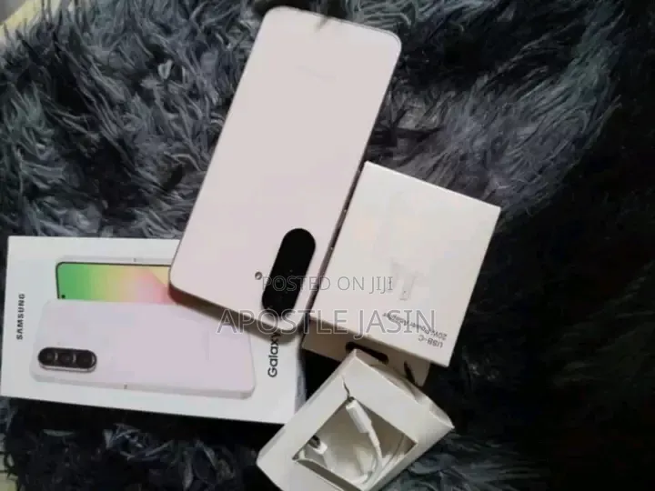 New Samsung Galaxy A56 256 GB Pink
