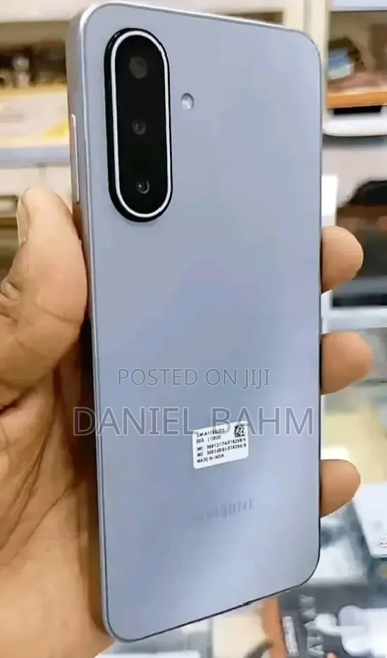 New Samsung Galaxy A17 5G 256 GB Gray