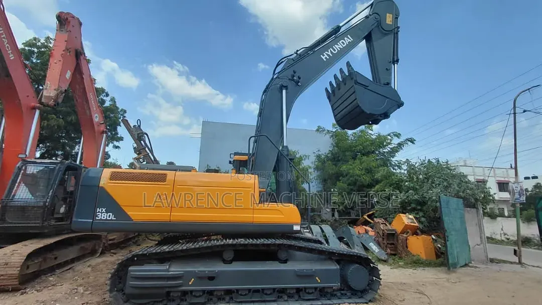 Hyunda HX380L Crawler Excavator 250HP
