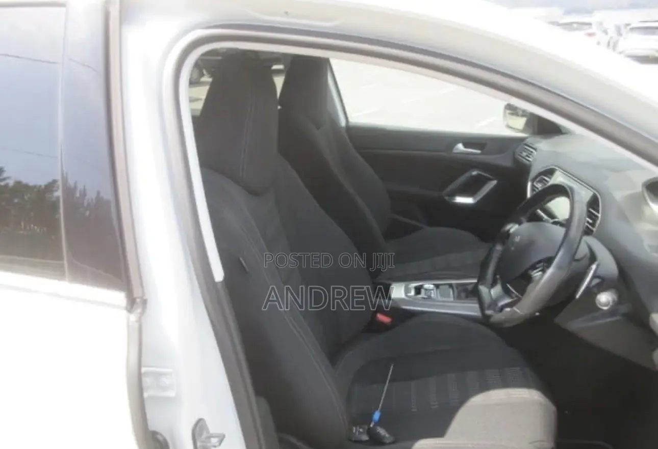 Peugeot 308 2016 White