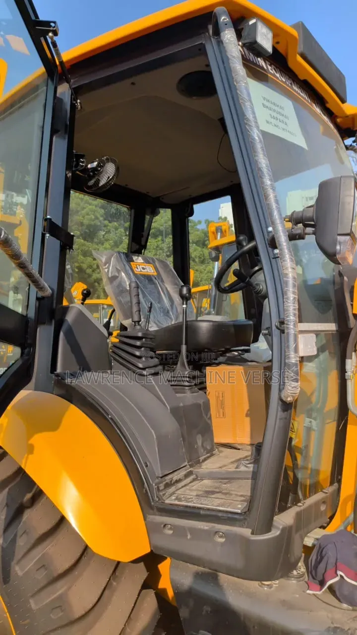 Hyunda HX380L Crawler Excavator 250HP