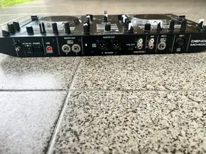 Denon Mc4000
