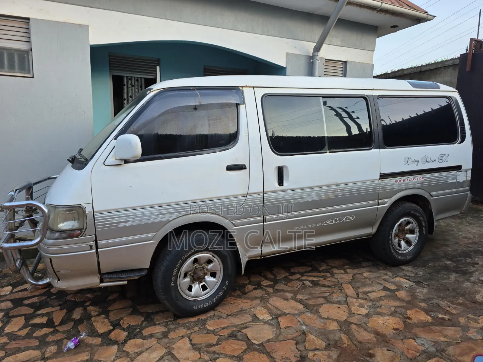 Toyota HiAce 1998 White