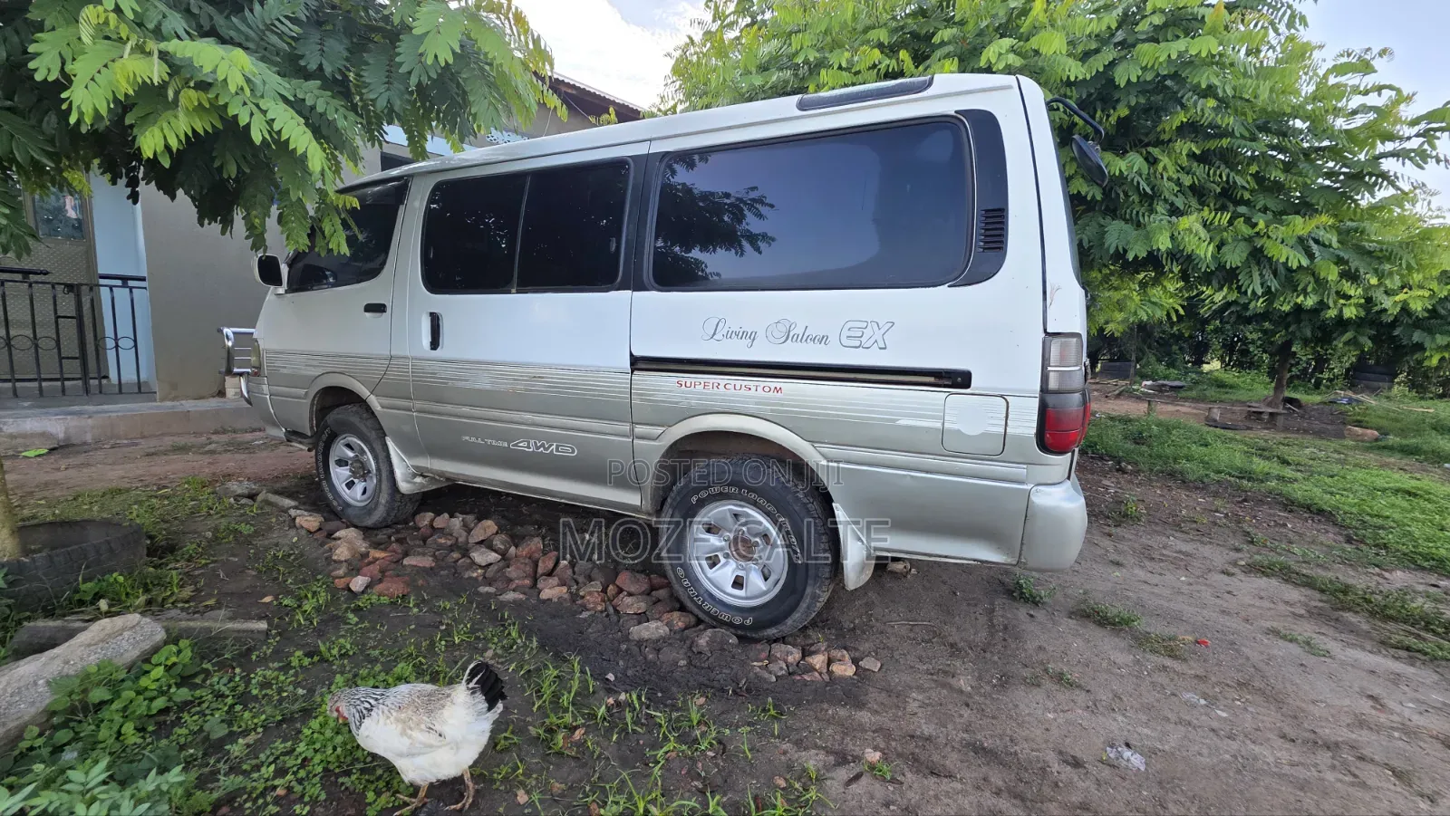 Toyota HiAce 1998 White