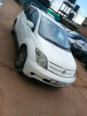 Toyota HiAce 2007 White