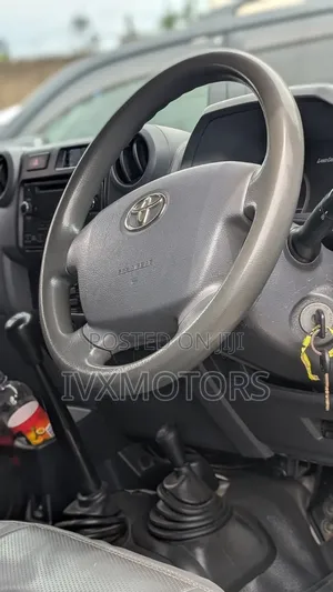 Toyota Land Cruiser 79 Series 2017 Gray