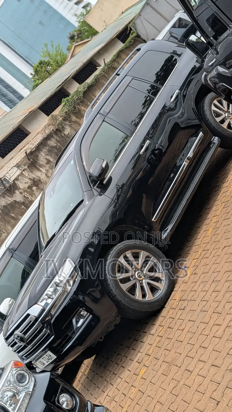 Toyota Land Cruiser 4.6 V8 ZX 2017 Black