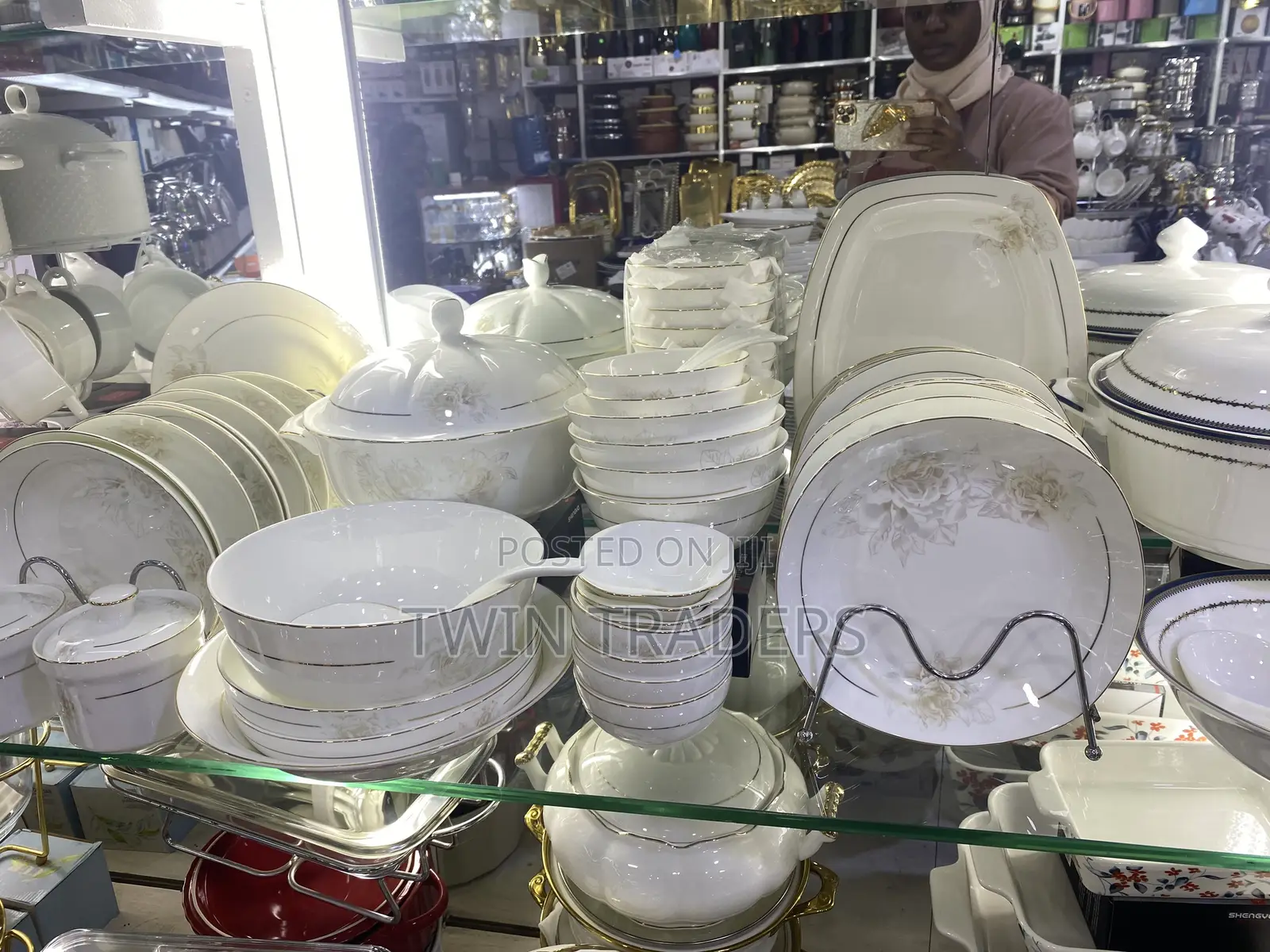 Creamic Dinner Combo Set Creamy White With Brown Flowers of 70 Pieces