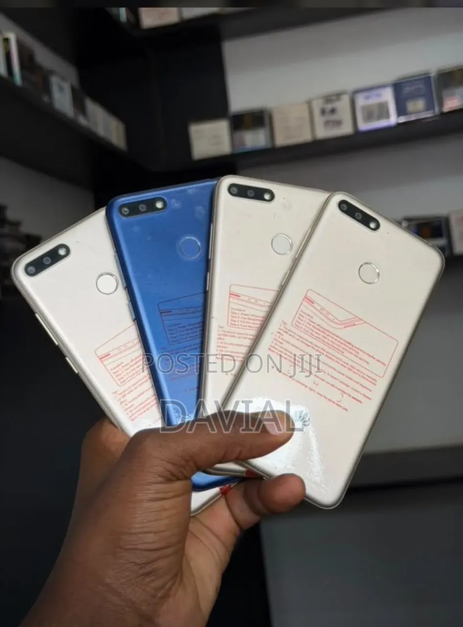 Huawei Y6 32 GB Blue