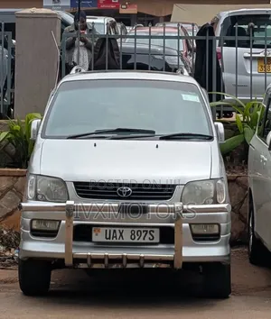 Toyota Noah 2.0 FWD (8 Seater) 2002 Silver