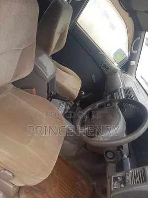 Nissan Patrol 2000 Green