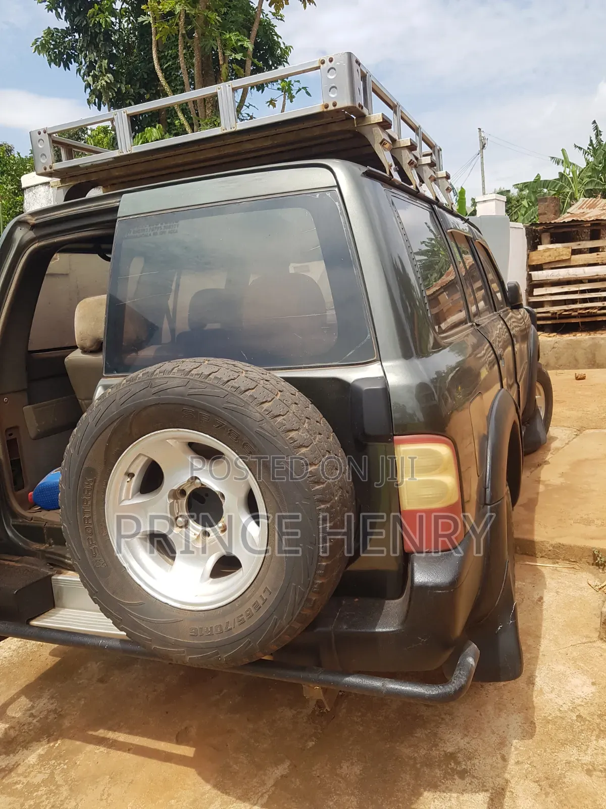 Nissan Patrol 2000 Green