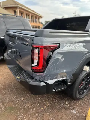 Toyota Hilux 2026 Gray