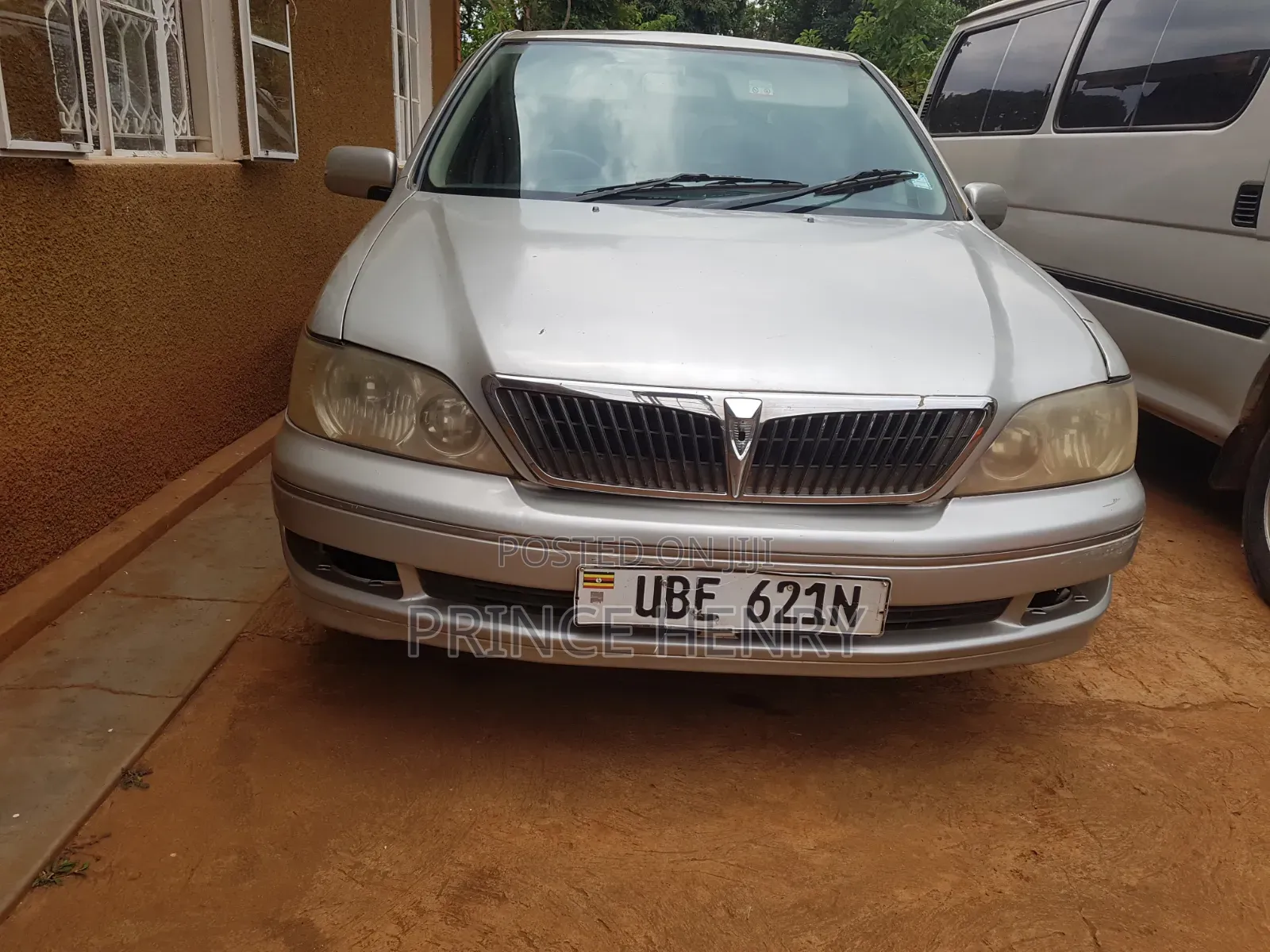 Toyota Vista 2000 Silver