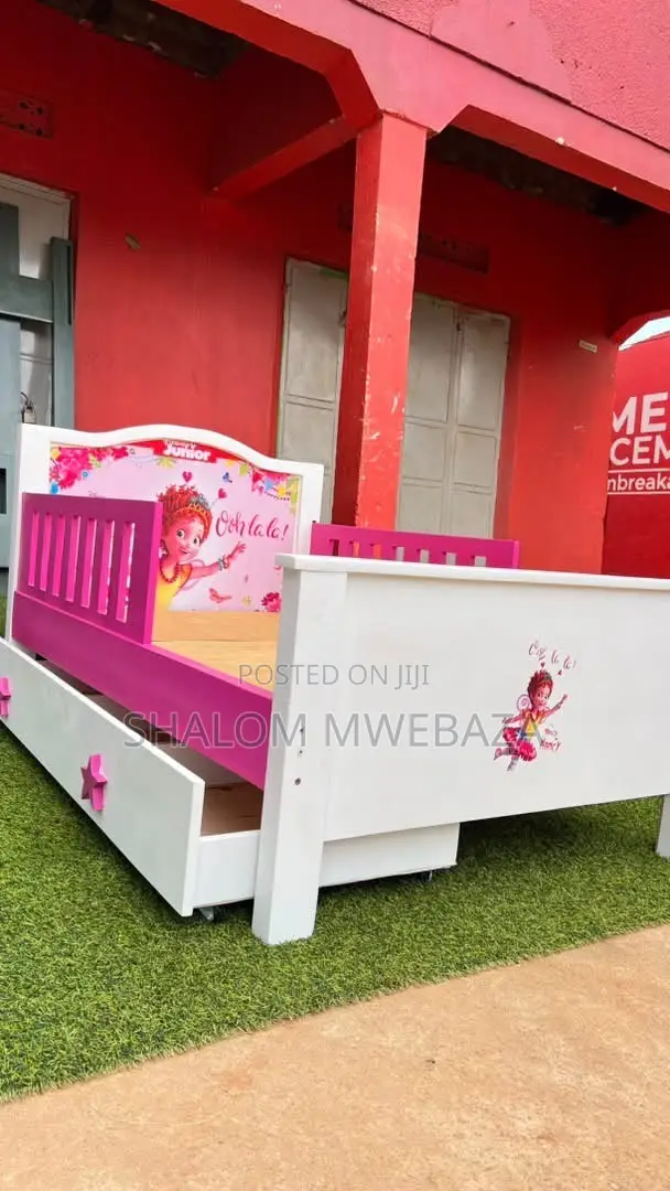Baby Beds and Deckers