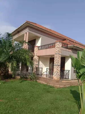 Furnished 9bdrm House in Oryx Estate, Central Division for sale